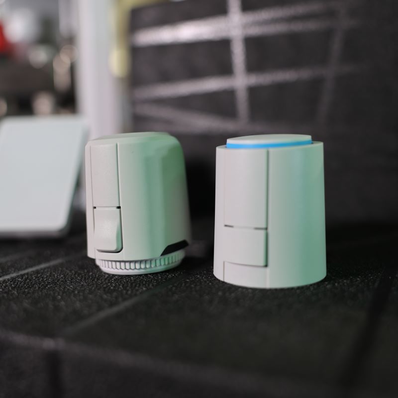 Foto zweier Stellantriebe